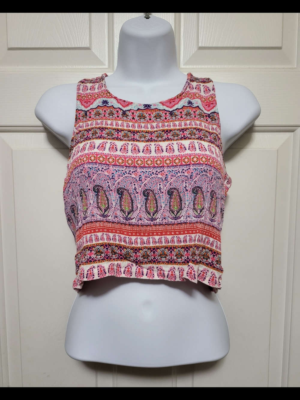 Forever 21 Pink Paisley Print Cropped Tank